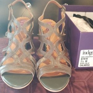 Indigo by Clarks Calabria sandal, size 7.5